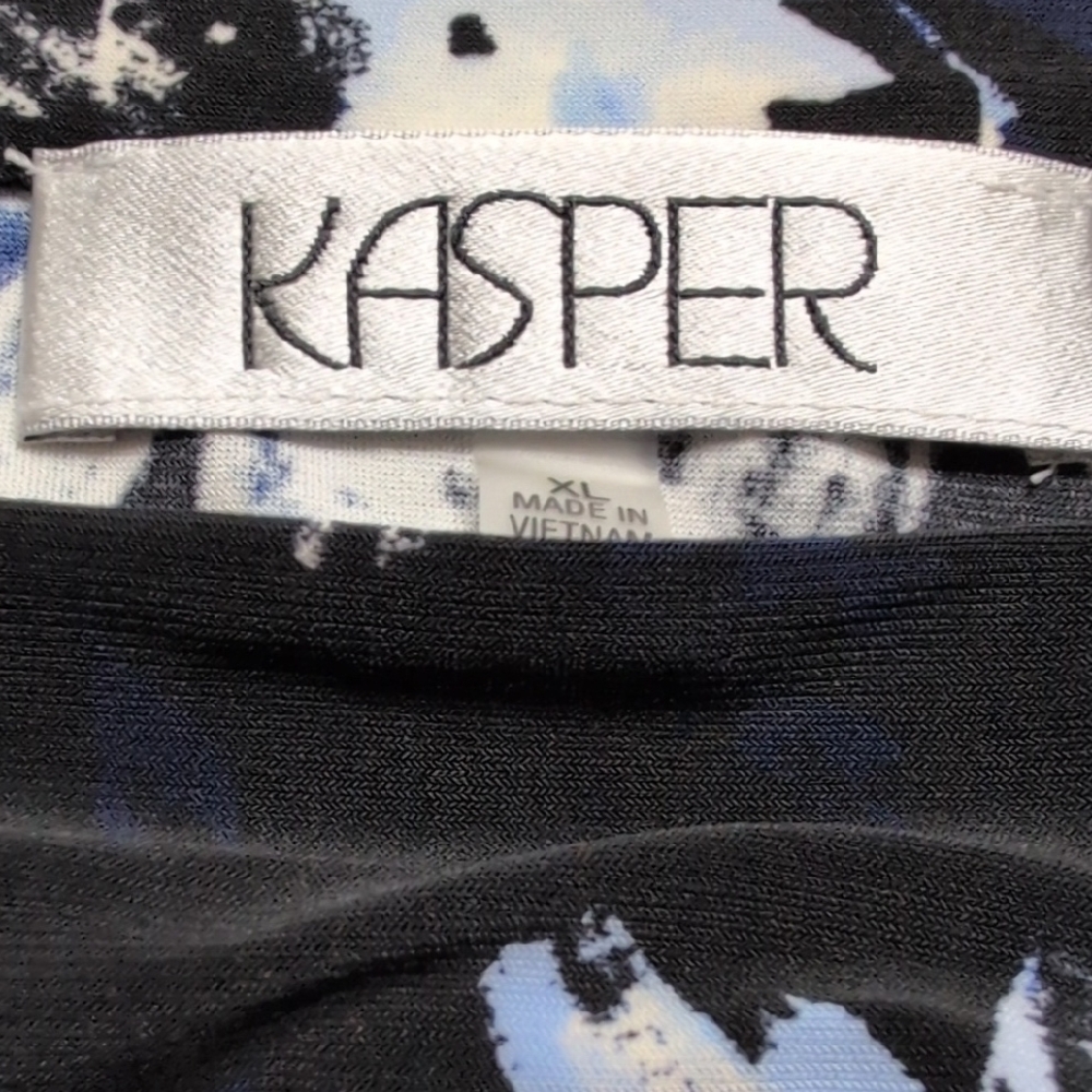 NWOT Kasper Printed Cowlneck Sleeveless Pull-On Top - Picture 2 of 5